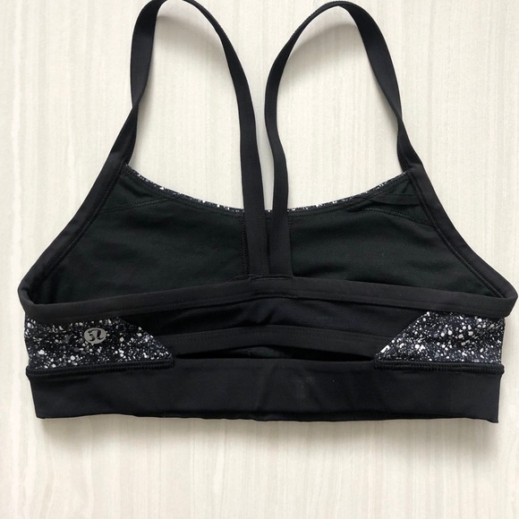 Lululemon Sports Bra. Size 4 - Picture 2 of 3